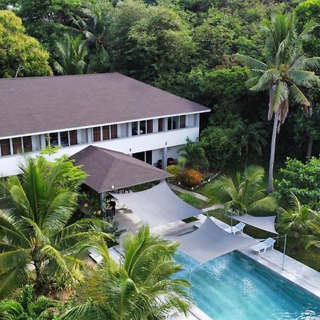 Romblon Sunset Cove Beach & Dive Resort מראה חיצוני תמונה