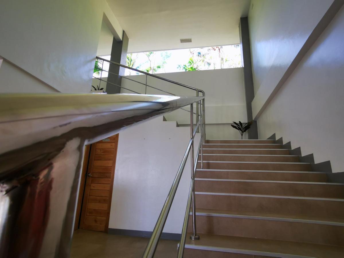 Romblon Sunset Cove Beach & Dive Resort מראה חיצוני תמונה