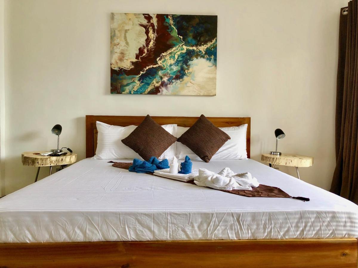 Romblon Sunset Cove Beach & Dive Resort מראה חיצוני תמונה
